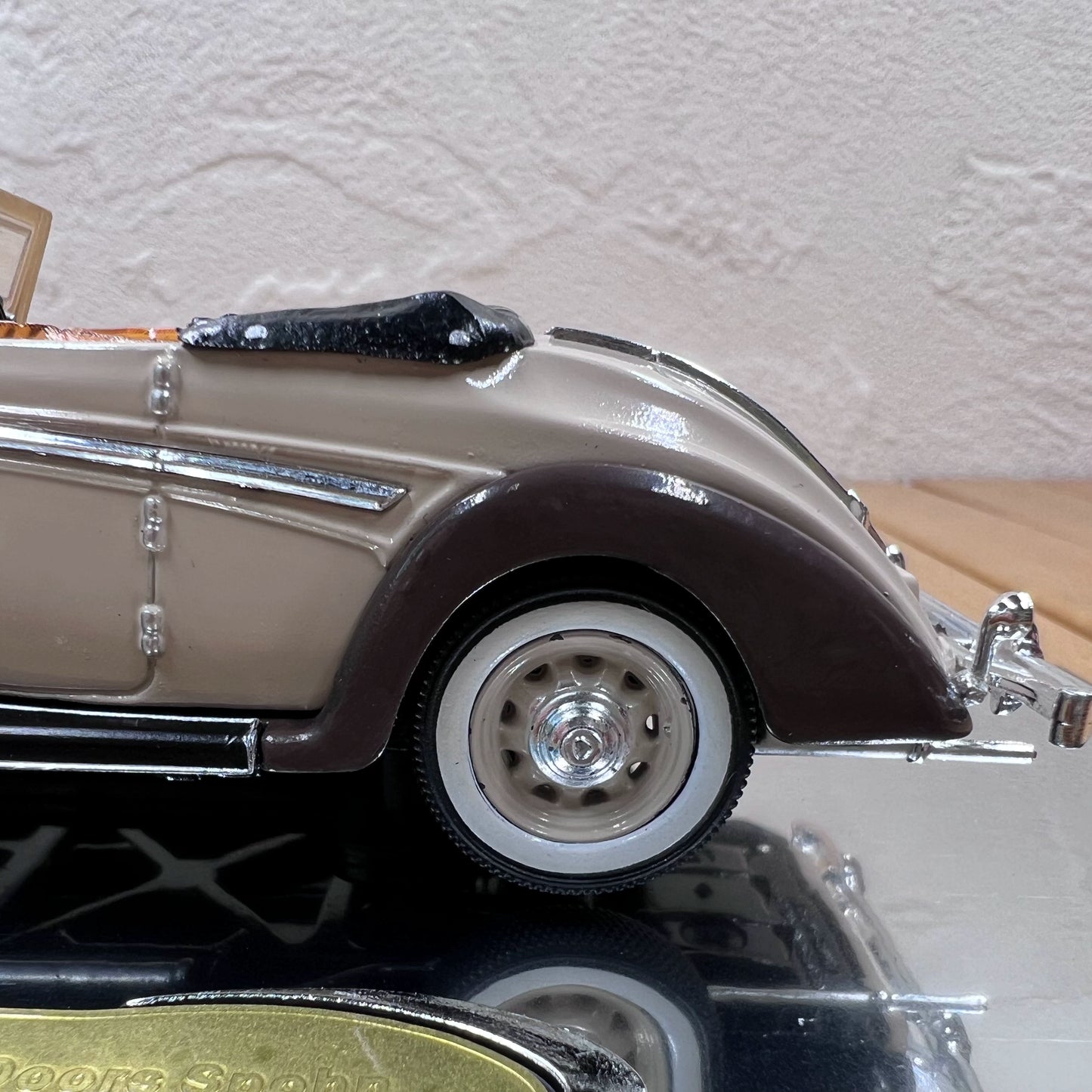 1/43 Scale 1937 Maybach SW 38 Diecast Model Car