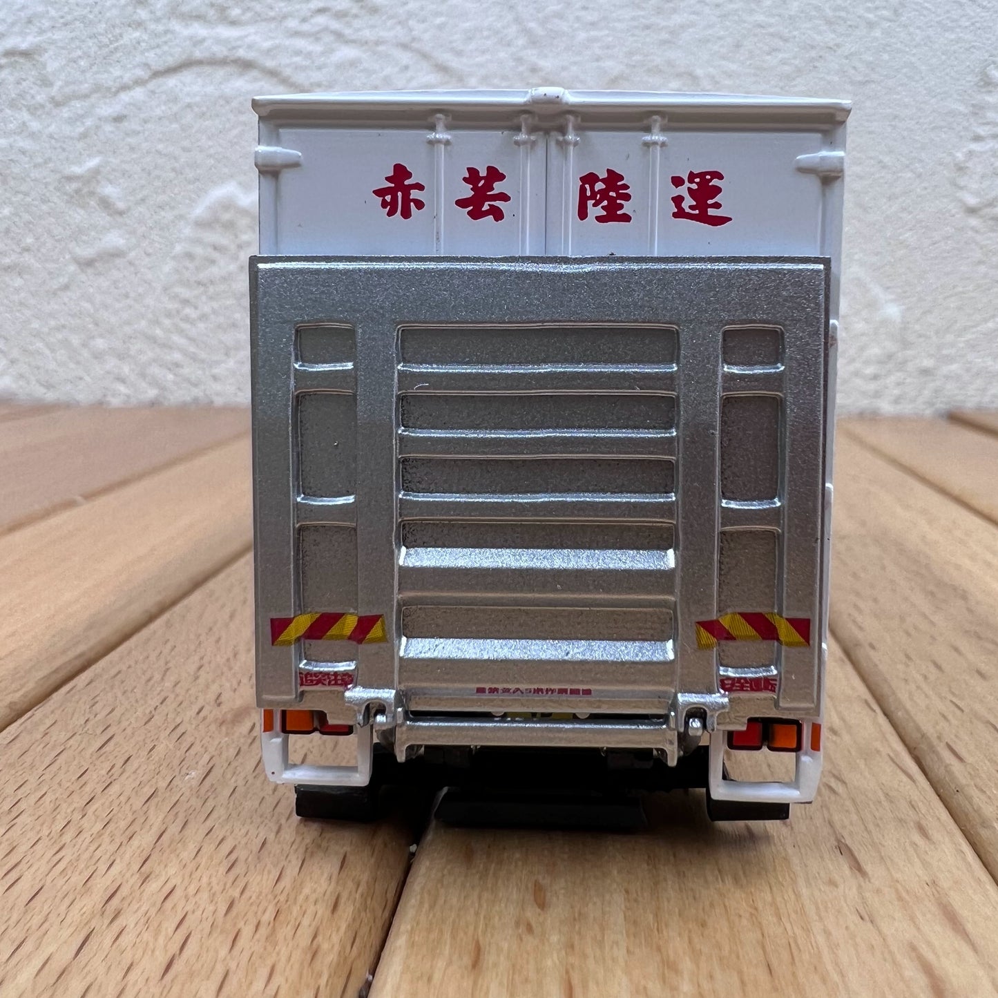 1/76 Scale Hino 500 Heavy Duty Commercial Truck Diecast Model