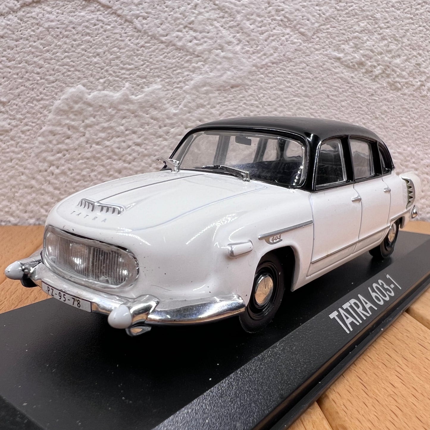 1/43 Scale Tatra T603-1 Diecast Model Car
