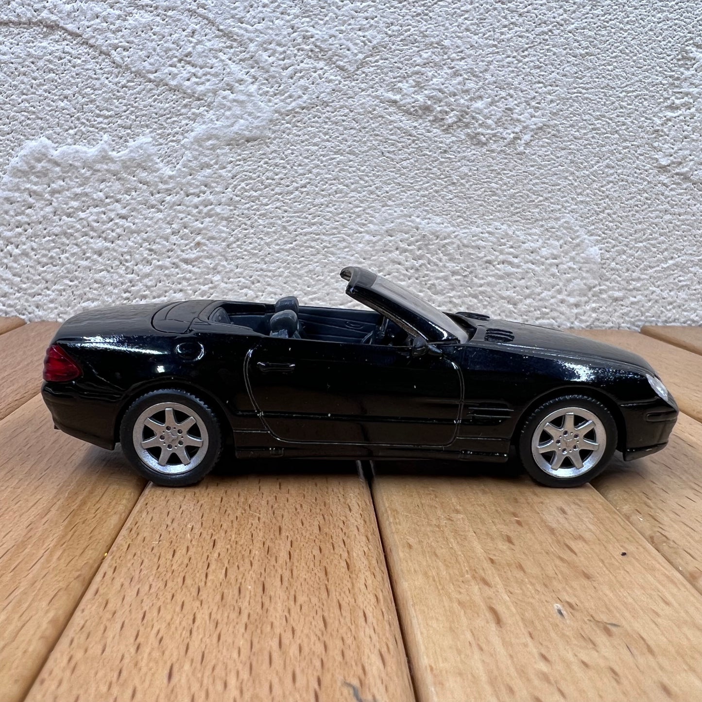 1/43 Scale Mercedes-Benz SL 600 Roadster Diecast Model Car