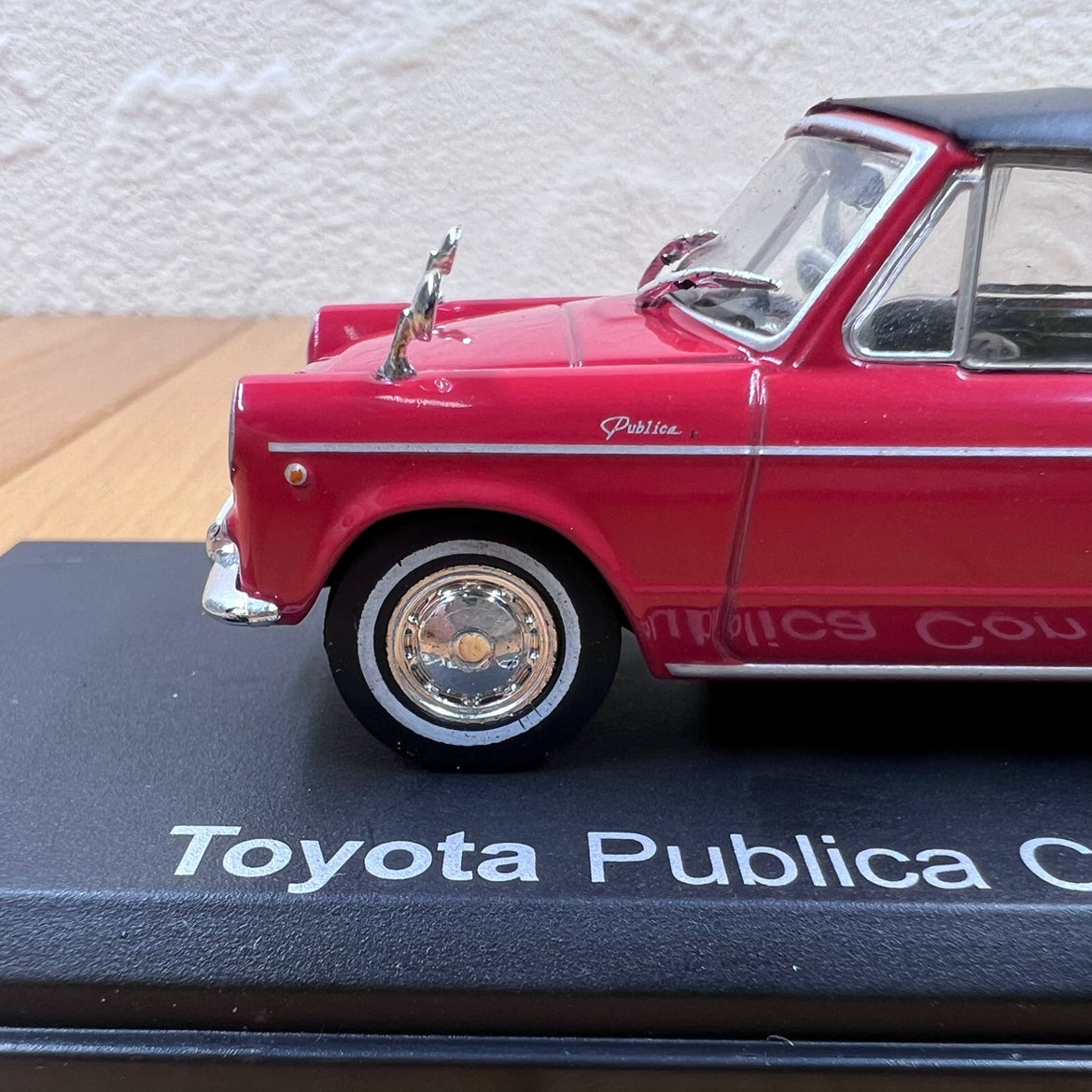 1/43 Scale 1964 Toyota Publica Convertible Diecast Model Car