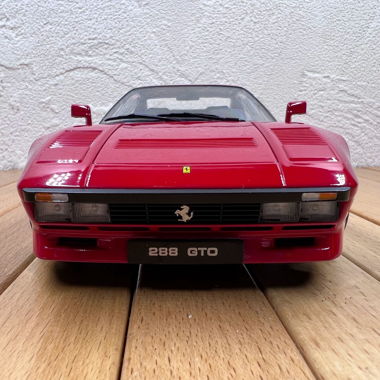 1/18 Scale 1985 Ferrari 288 GTO Diecast Model Car