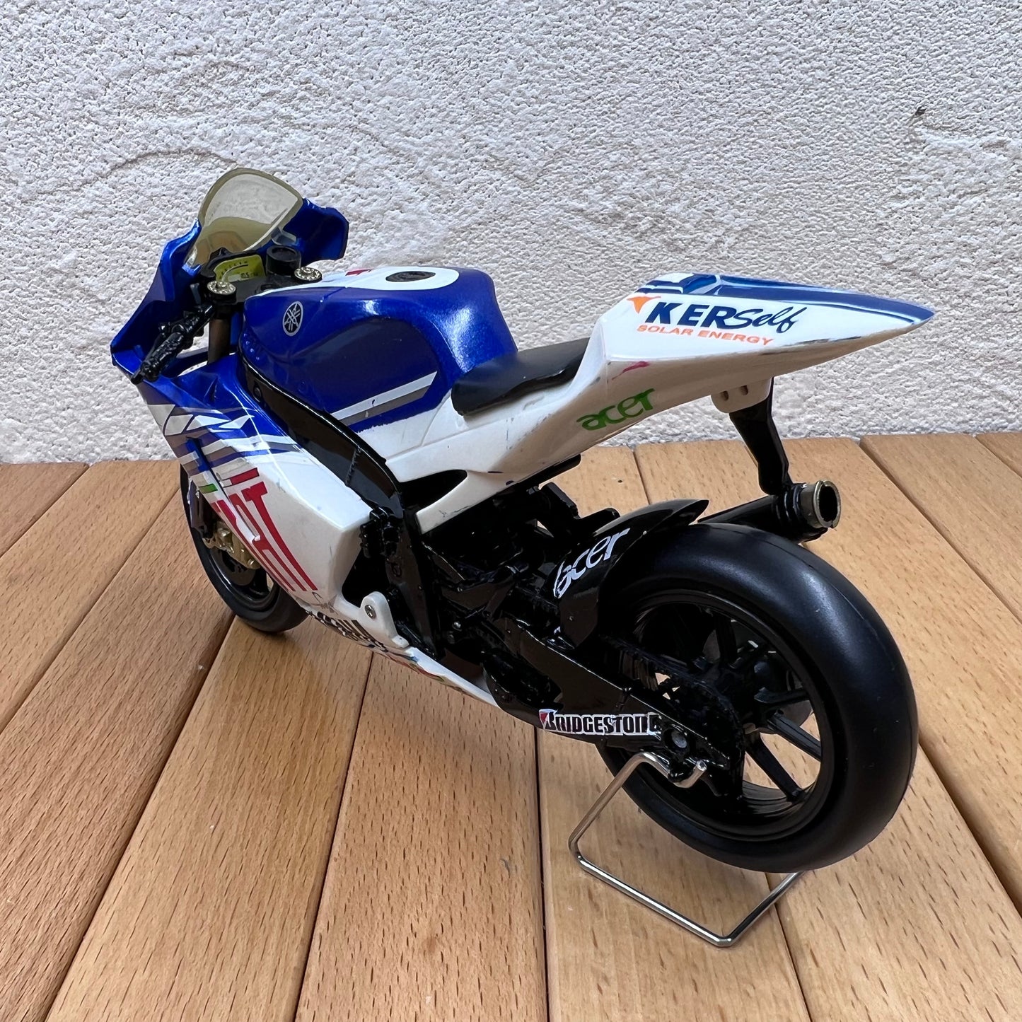 1/12 Scale Yamaha YZR-M1 Motorcycle Diecast Model