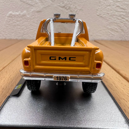 1/64 Scale 1976 GMC High Sierra 15 Pickup Truck Diecast Model