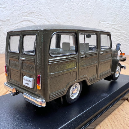 1/43 Scale 1961 Mitsubishi Jeep J30 Diecast Model Car