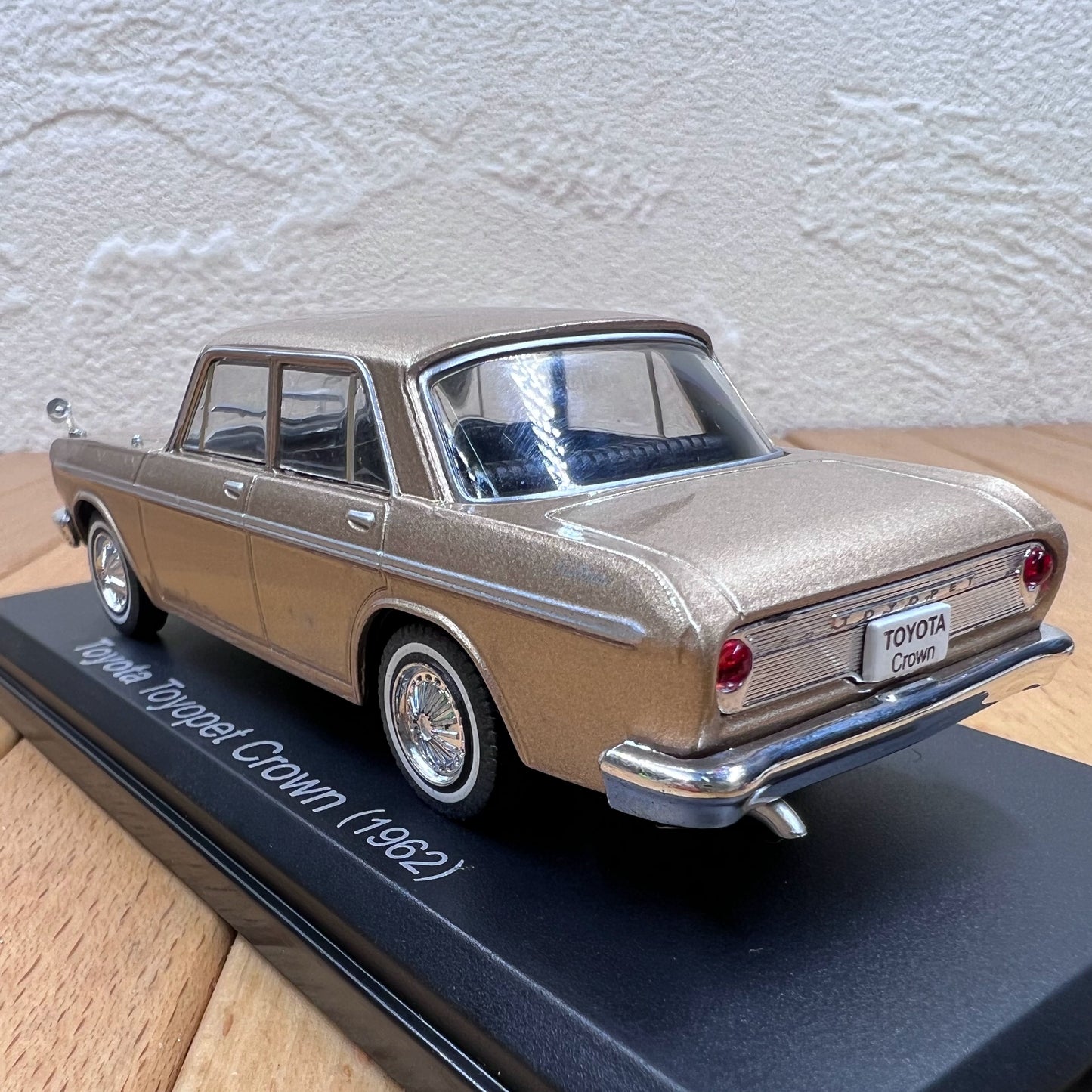 1/43 Scale 1962 Toyopet Crown Sedan Diecast Model Car