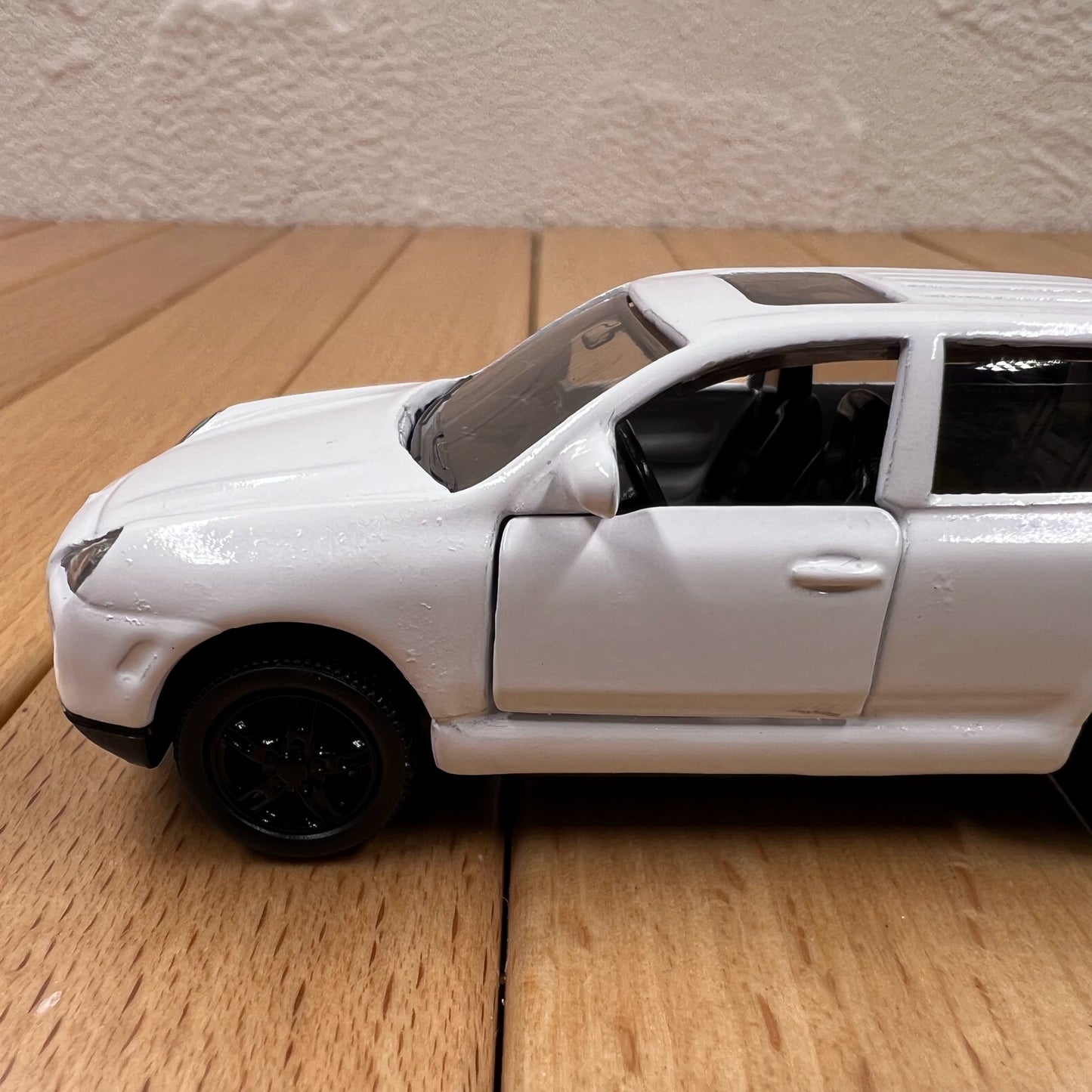 1/64 Scale Porsche Cayenne Turbo Diecast Model Car