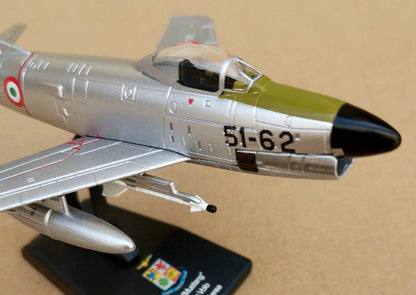 North American F-86 Sabre Transonic Jet Fighter 1/100 Scale Diecast Aircraft Model