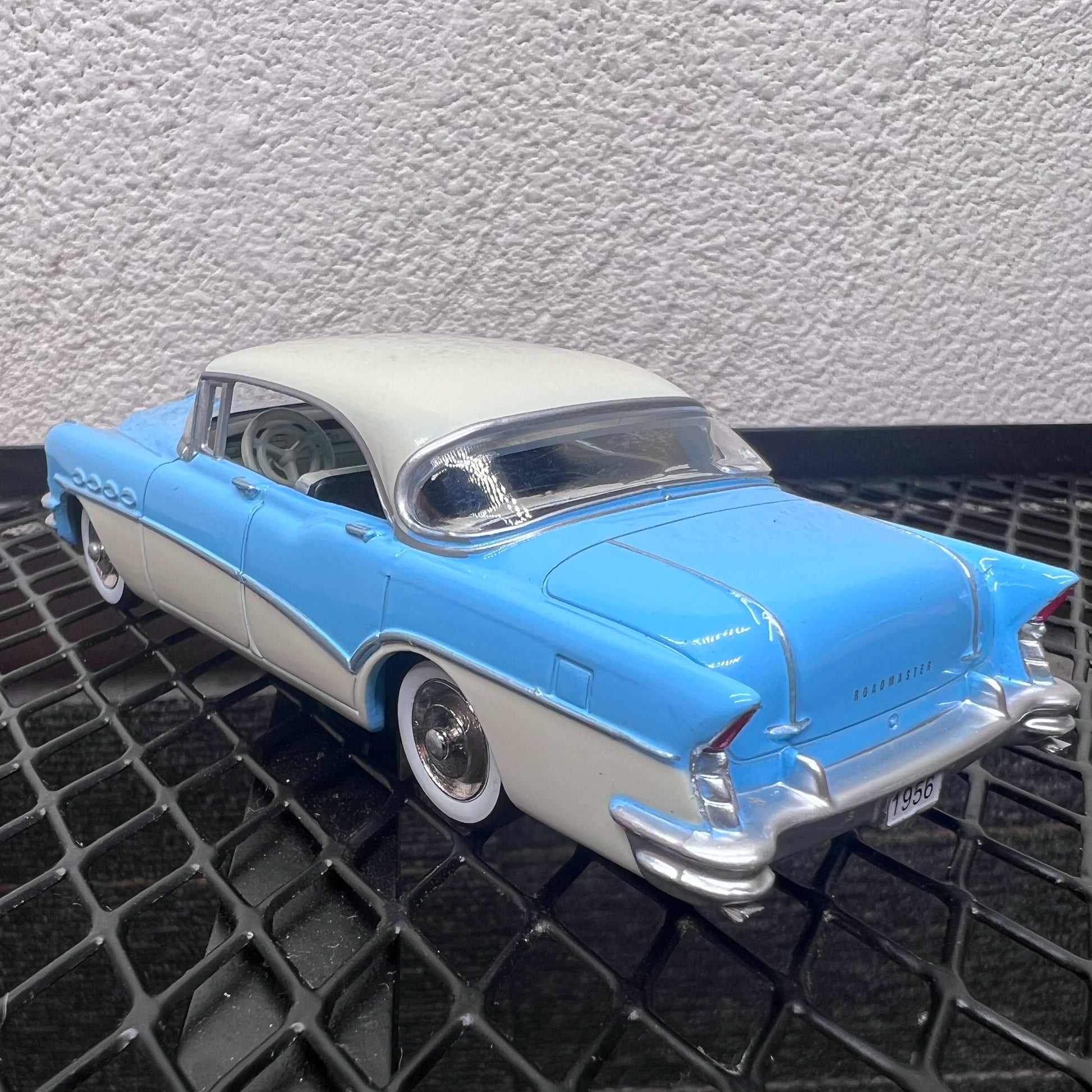 1/43 Scale Buick Roadmaster Diecast Model Car