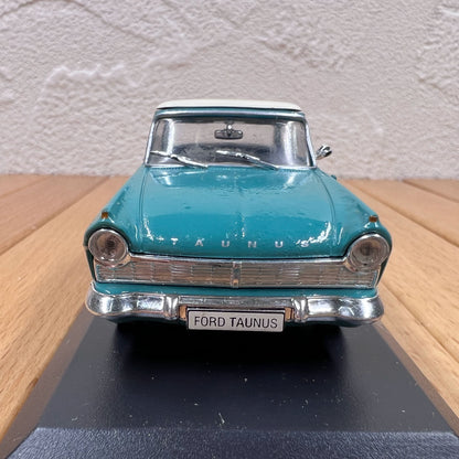 1/43 Scale Ford Taunus 17M Diecast Model Car