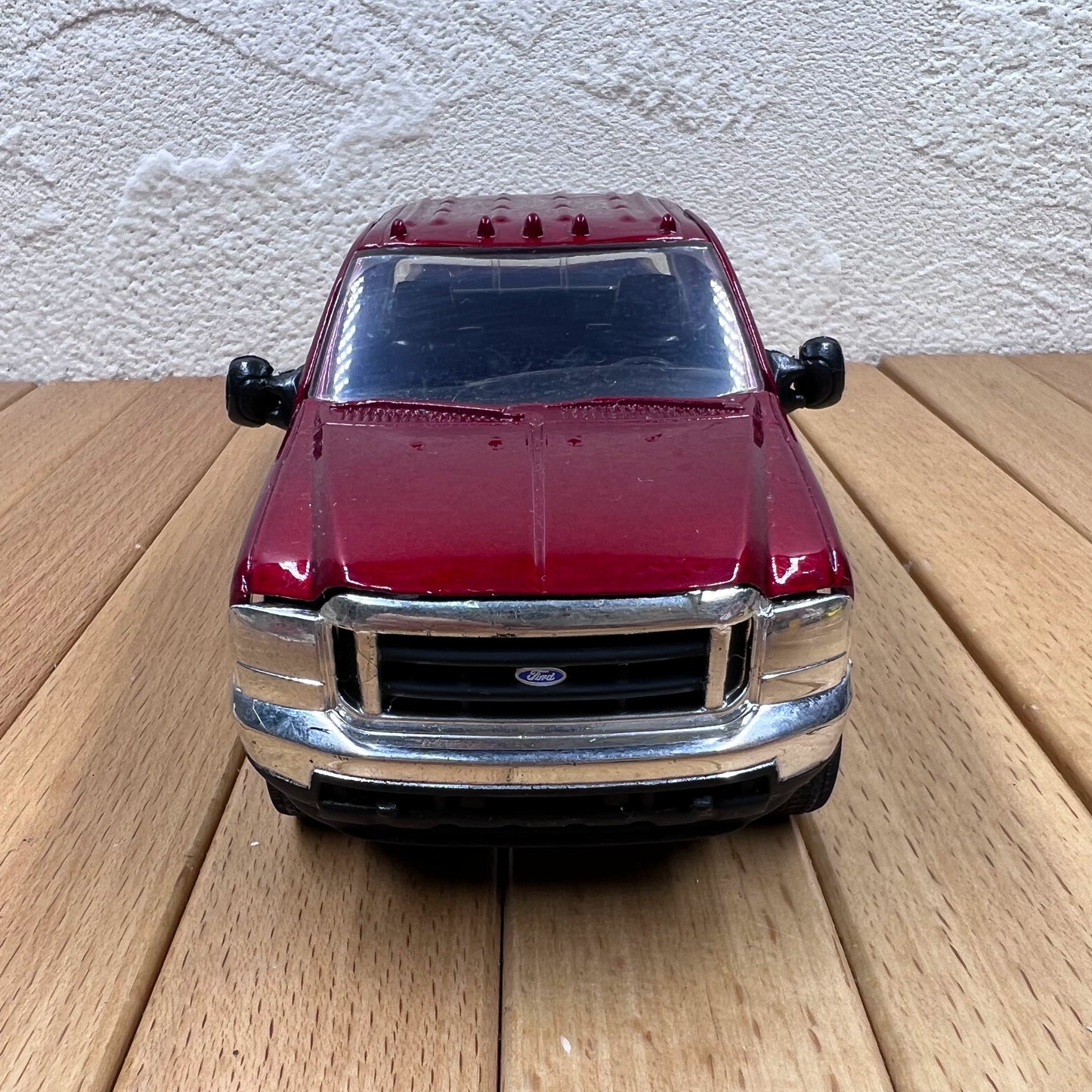 1/32 Scale Ford F-350 Super Duty Pickup Truck Diecast Model