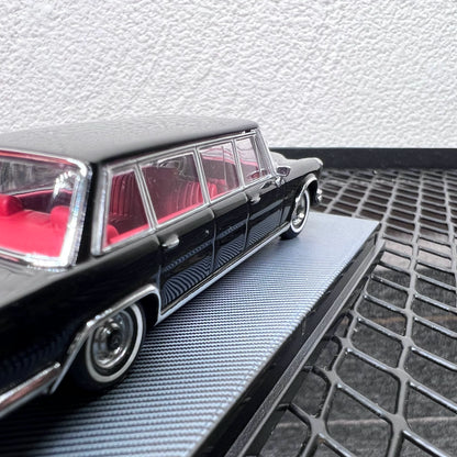 1/64 Scale 1975 Mercedes-Benz 600 (W100) Pullman Limousine Diecast Model Car