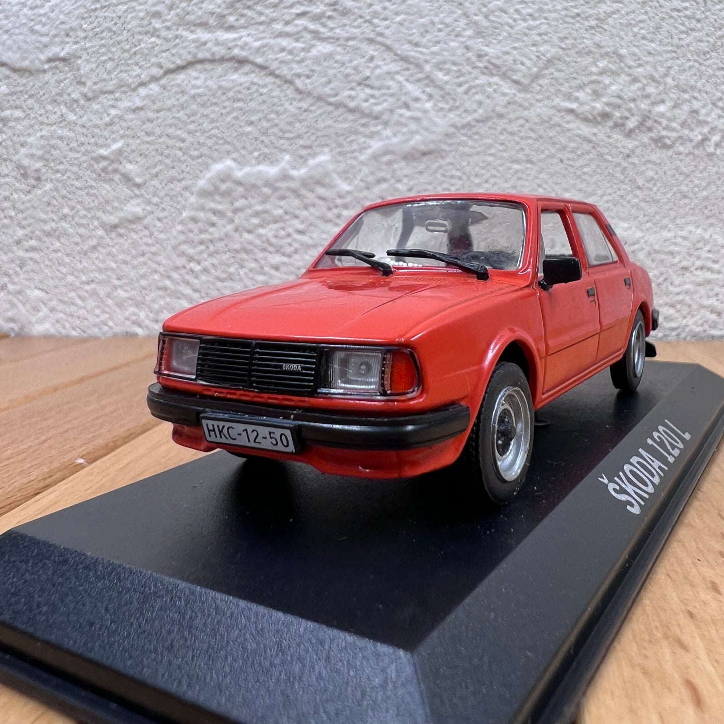 1/43 Scale Škoda 120L Diecast Model Car