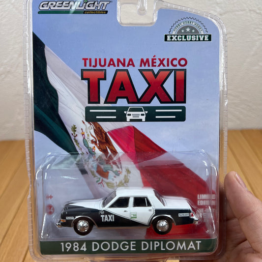 1/64 Scale 1984 Dodge Diplomat Taxi Diecast Model Car