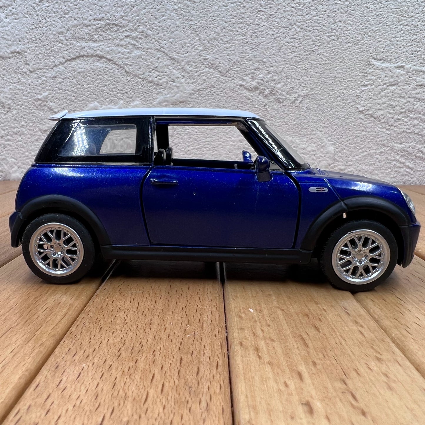 1/30 Scale Mini Cooper S Diecast Model Car