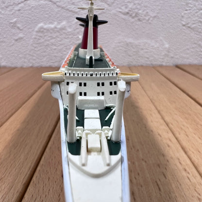 1/1250 Scale SS France (1960) Ocean Liner Diecast Model Ship