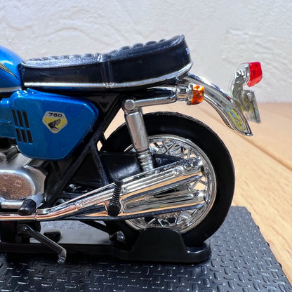 1/24 Scale 1969 Honda CB750 Four Diecast Model Motorcycle