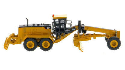 1/125 Scale Caterpillar 24M Motor Grader Diecast Model DM85539