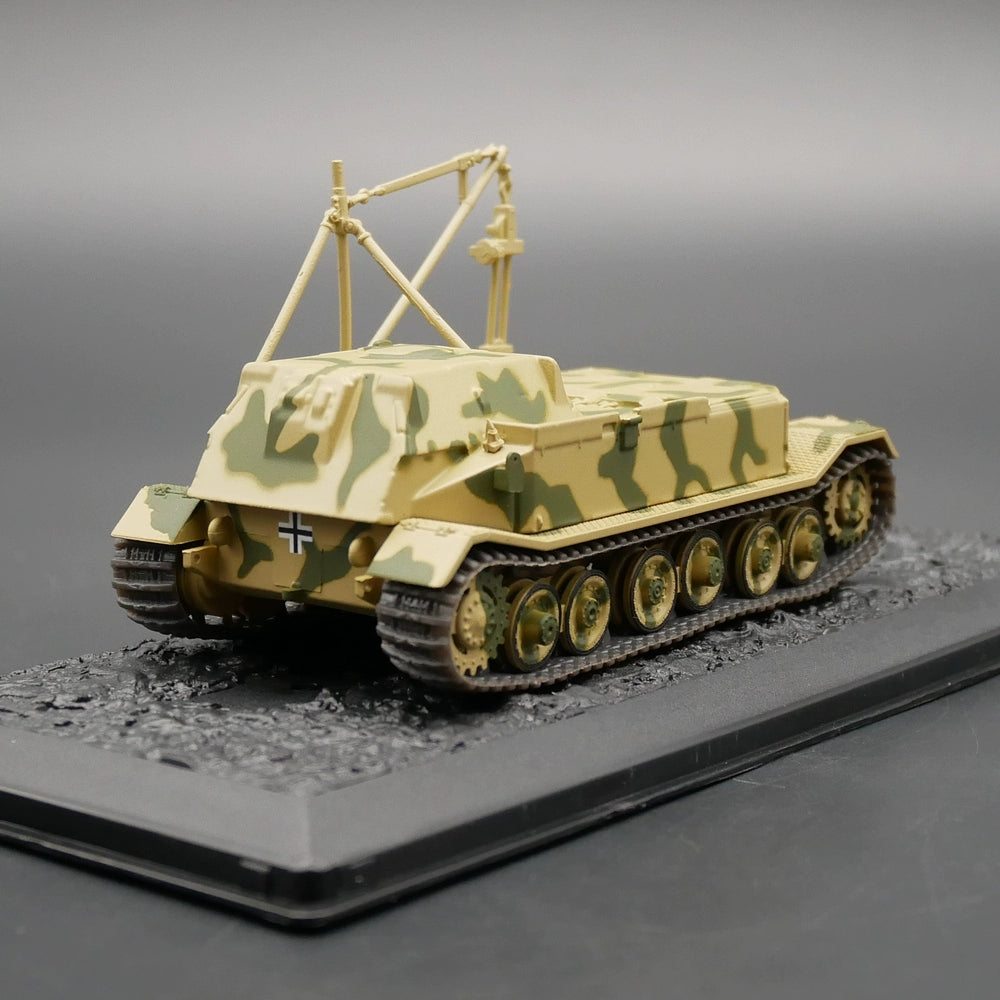 1/72 Scale 1944 Bergepanzer Tiger (P) Armoured Recovery Vehicle Diecast Model