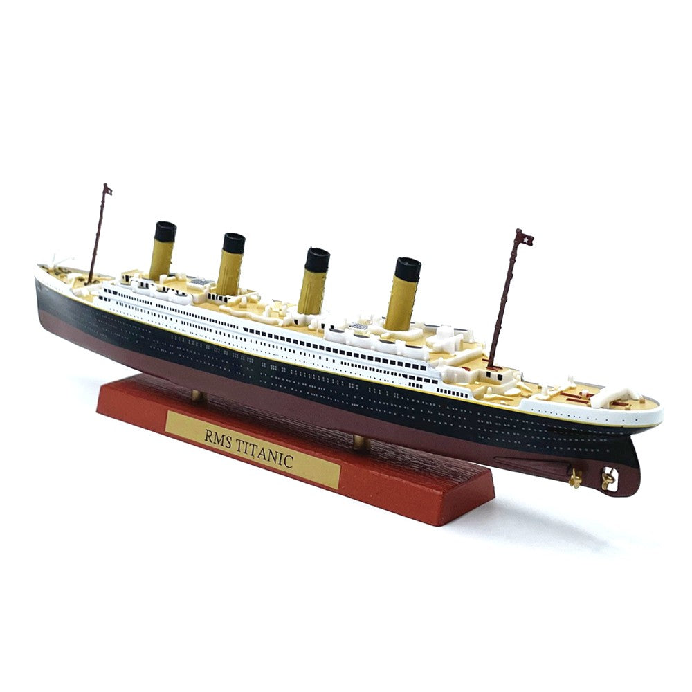 RMS Titanic Ocean Liner 1/1250 Scale Diecast Model Ship