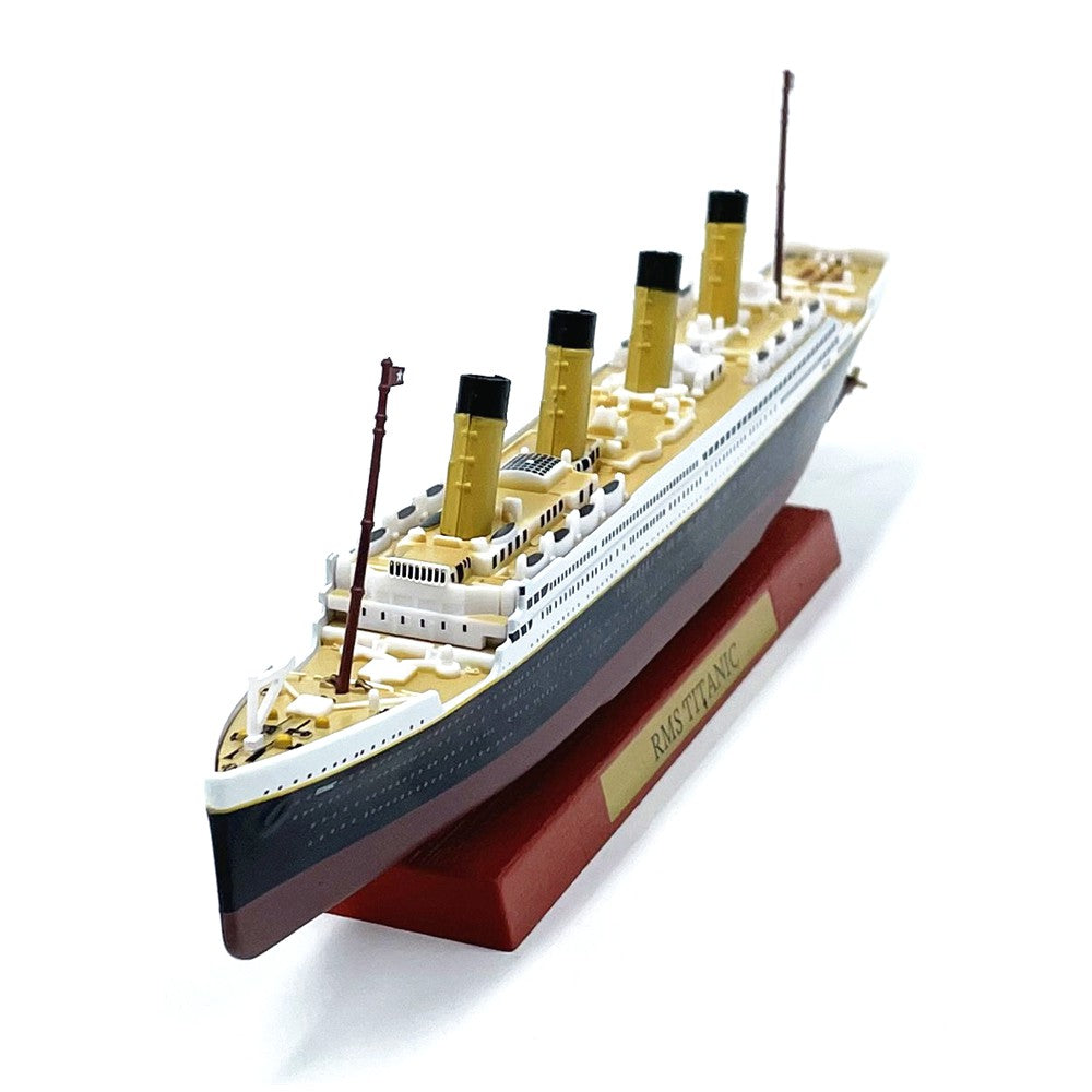 RMS Titanic Ocean Liner 1/1250 Scale Diecast Model Ship