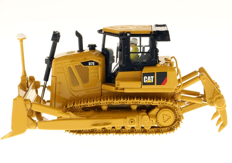 1/50 Scale Caterpillar D7E Track-Type Tractor Dozer Diecast Model DM85224