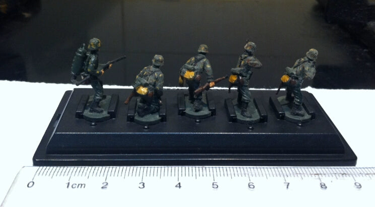 1/72 Scale WWII German Army Set 5pcs Painted Figures Caesar Miniatures P807