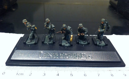 1/72 Scale WWII German Army Set 5pcs Painted Figures Caesar Miniatures P807