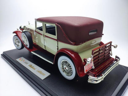 1/18 Scale 1930 Packard LeBaron Diecast Model Car