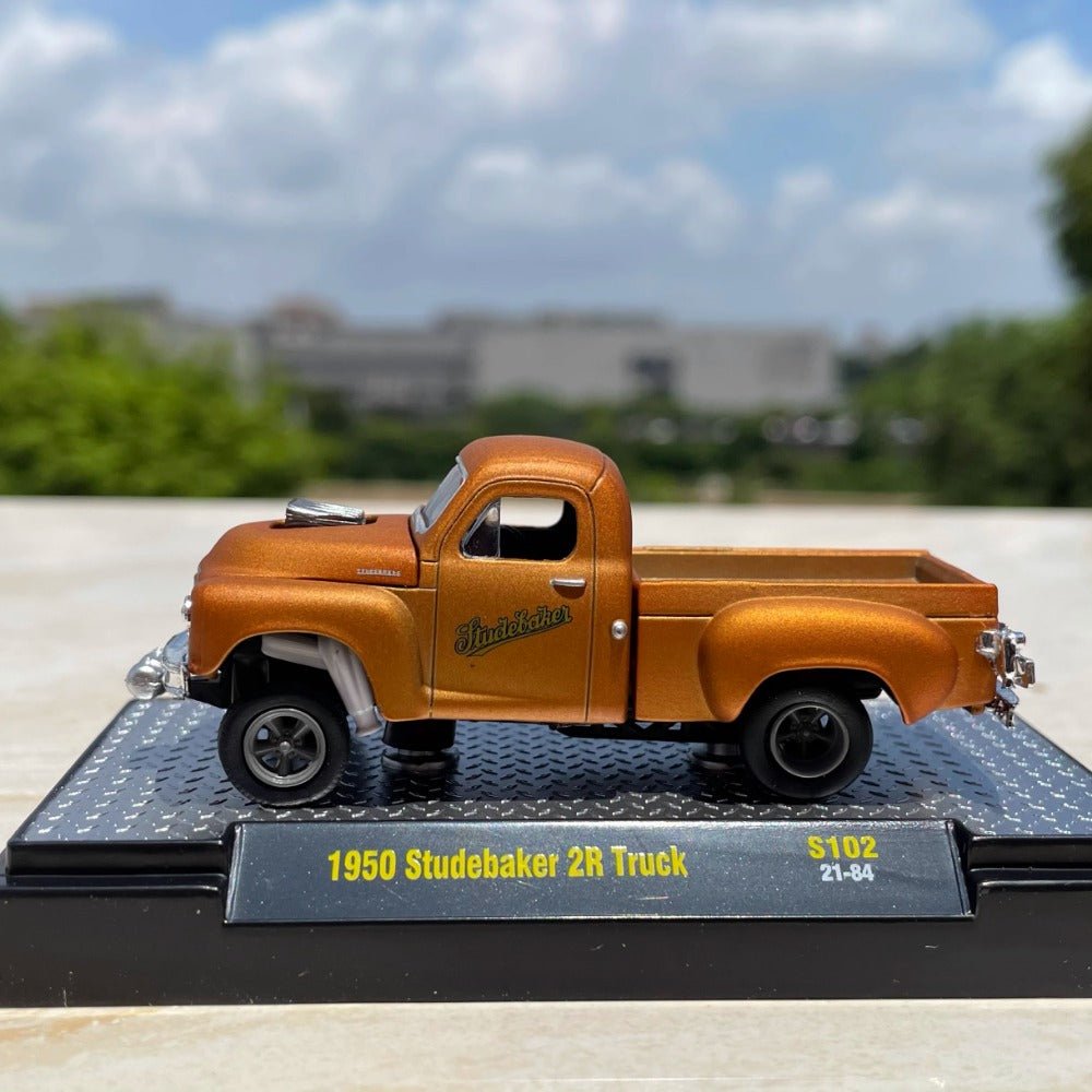 1/64 Scale 1950 Studebaker 2R Truck Diecast Model