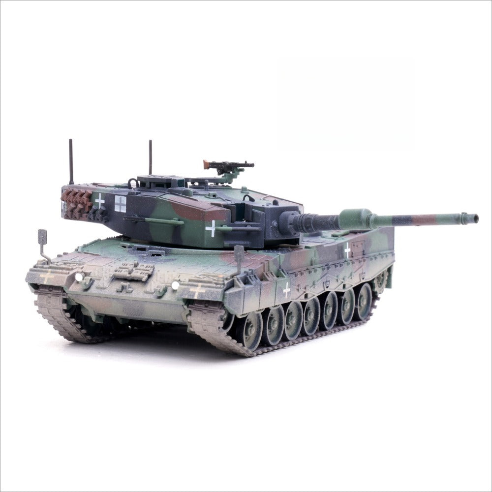 1/72 Scale Leopard 2A4 Main Battle Tank Diecast Model