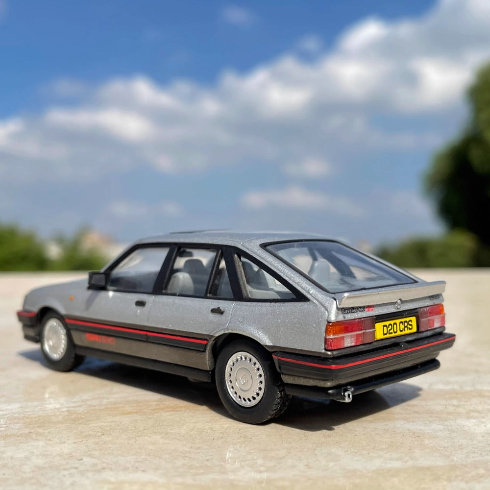 1/43 Scale 1987 Vauxhall Cavalier Mk2 Diecast Model Car