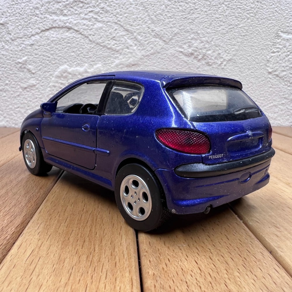 1/32 Scale Peugeot 206 Diecast Model Car