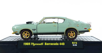 1/64 Scale 1969 Plymouth Barracuda 440 Pony Car Diecast Model