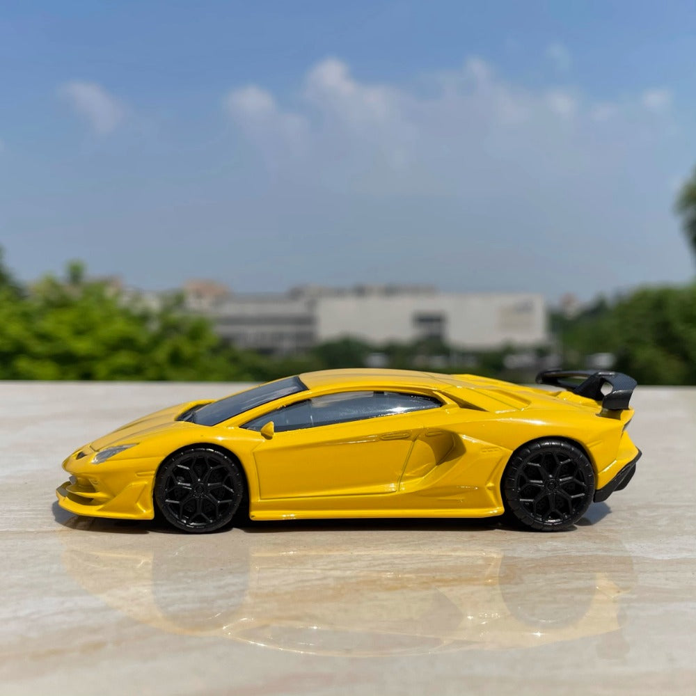 1/43 Scale Lamborghini Aventador SVJ Diecast Model Car