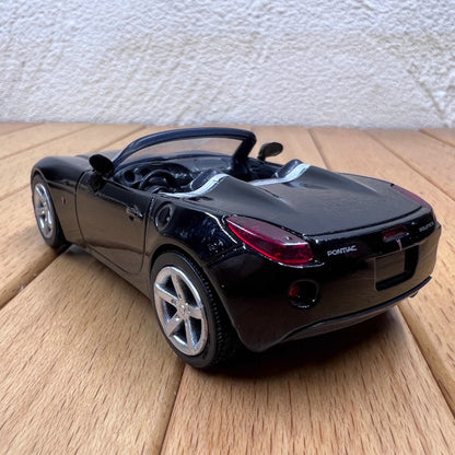 1/43 Scale 2006 Pontiac Solstice Convertible Sports Car Diecast Model