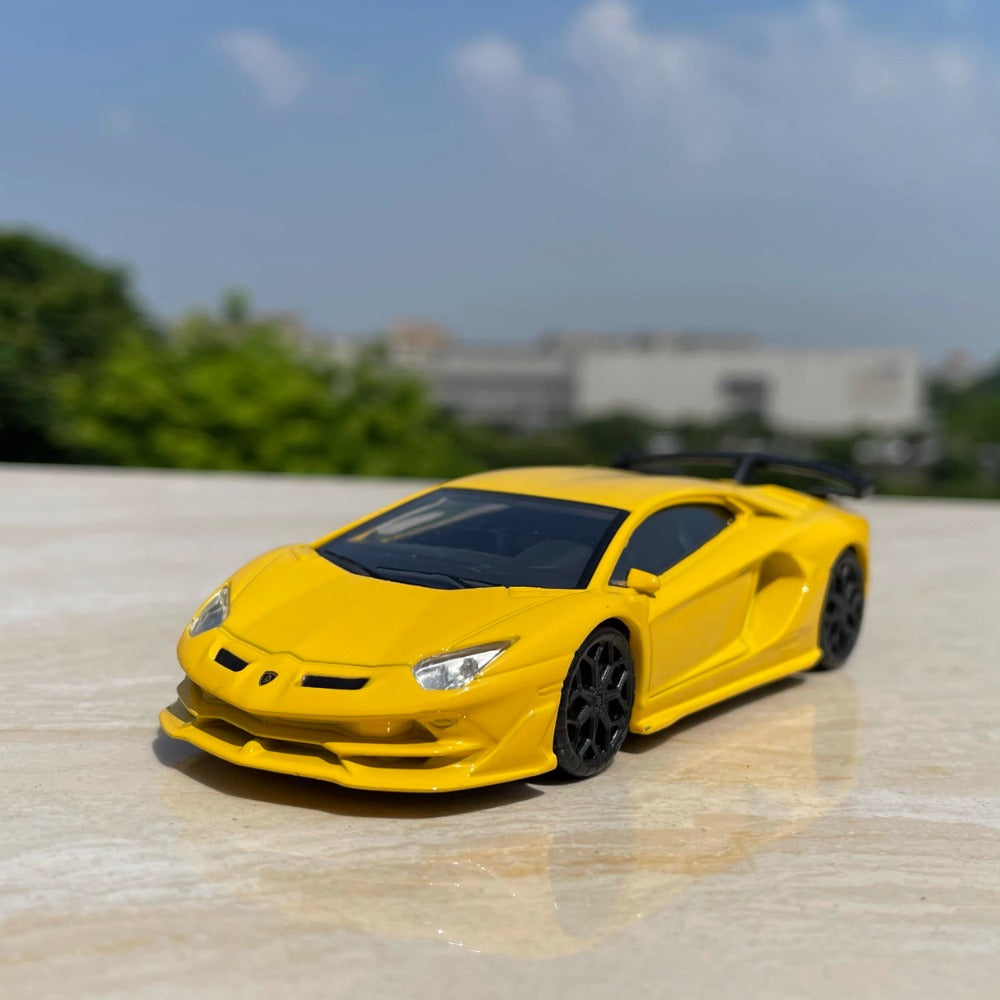 1/43 Scale Lamborghini Aventador SVJ Diecast Model Car