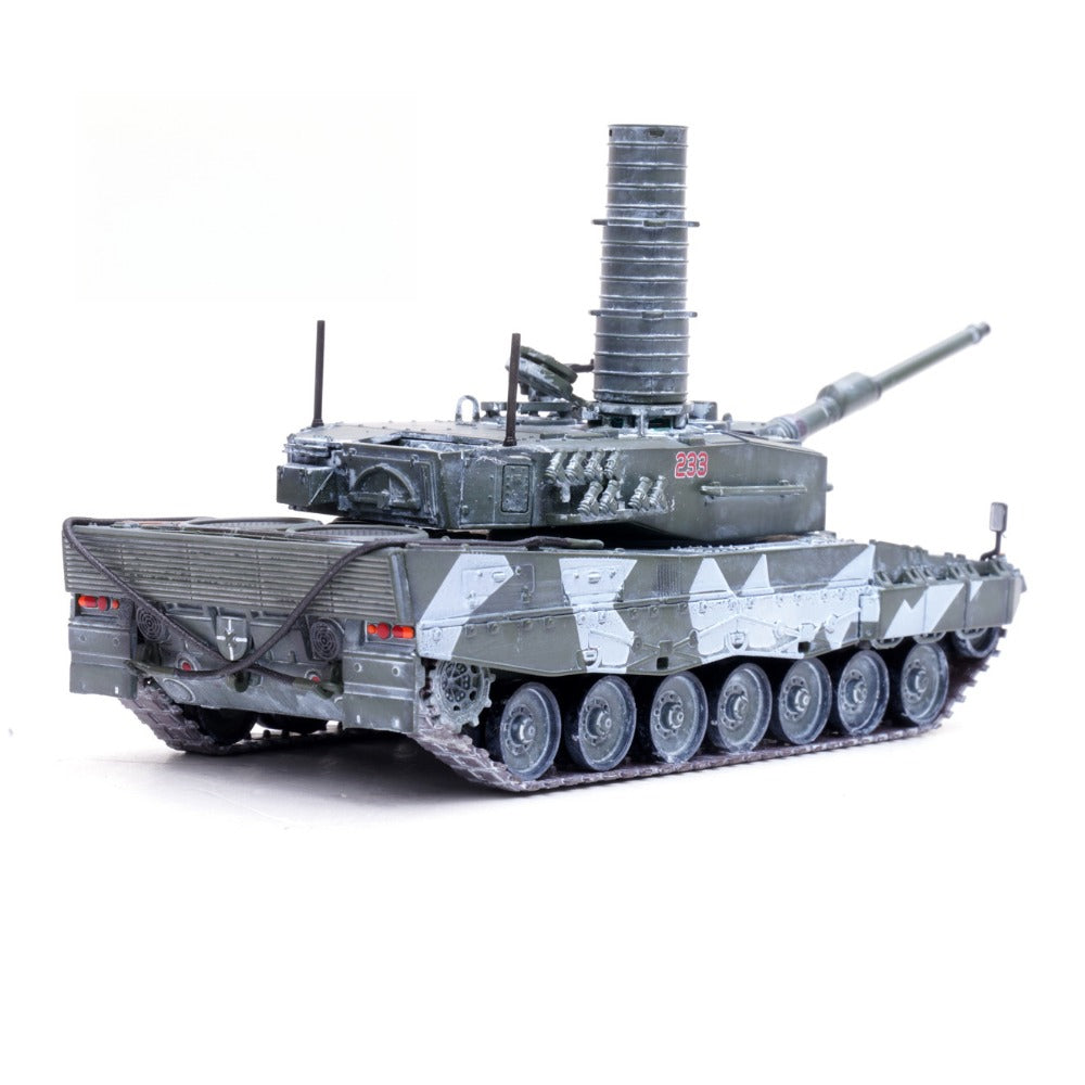 1/72 Scale Leopard 2A4 Main Battle Tank Diecast Model