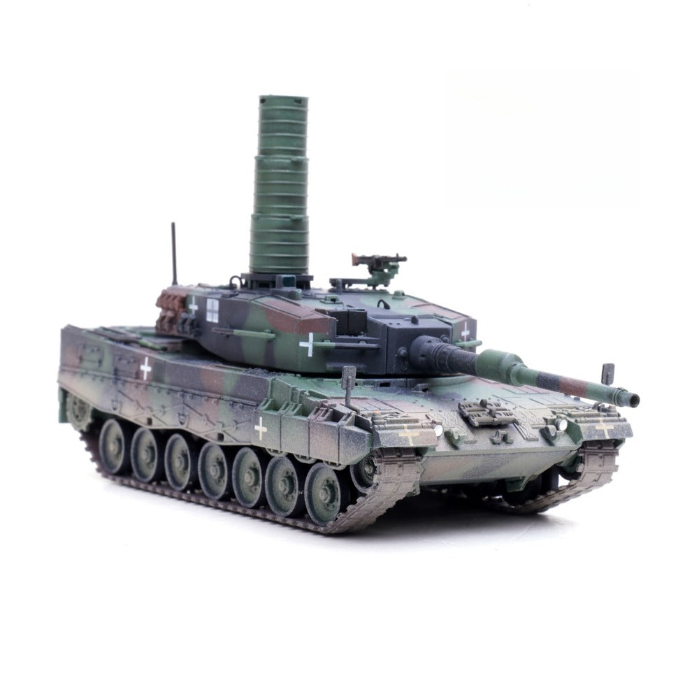 1/72 Scale Leopard 2A4 Main Battle Tank Diecast Model