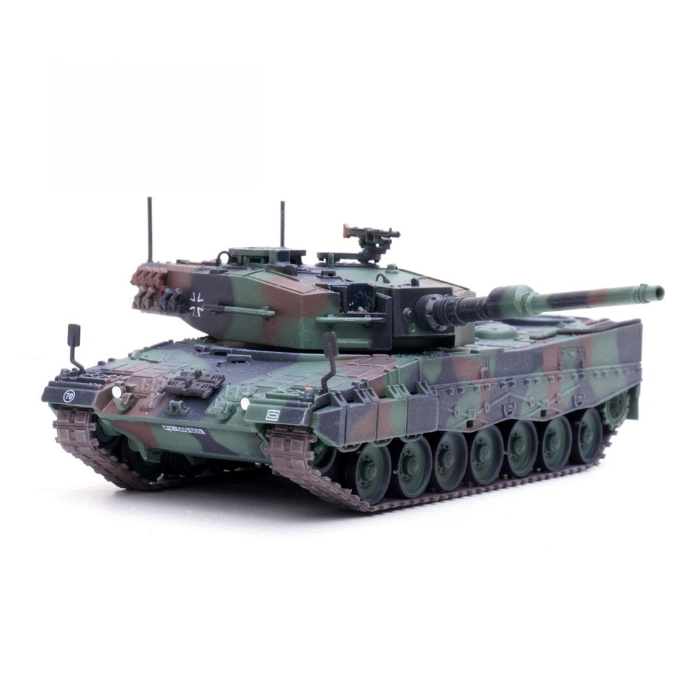 1/72 Scale Leopard 2A4 Main Battle Tank Diecast Model