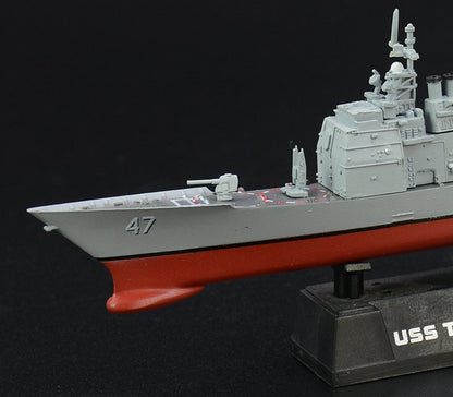 1/1250 scale prebuilt USS Ticonderoga CG-47 cruiser model 37401