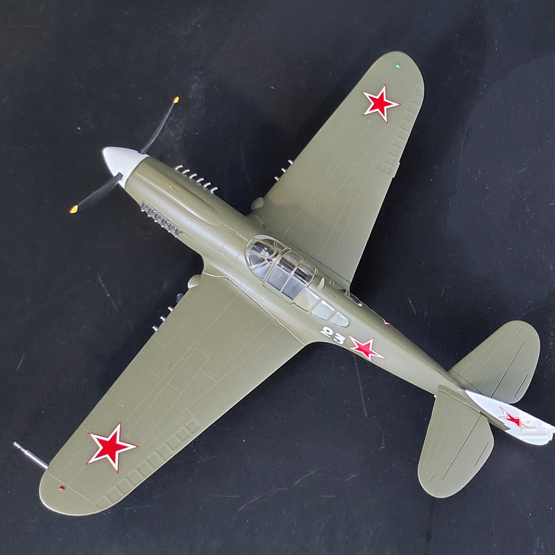 prebuilt 1/48 scale P-40 Warhawk aircraft model 39314