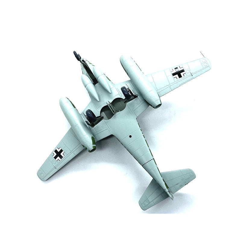 prebuilt 1/72 scale Me 262 A-1a Schwalbe fighter aircraft model 36365