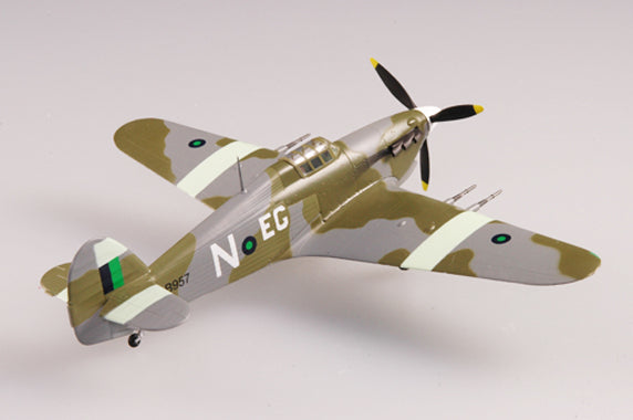 1/72 scale prebuilt Hurricane fighter plastic collectible aircraft model 37270