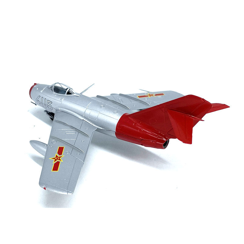 prebuilt 1/72 scale MiG-15 aircraft model 37131