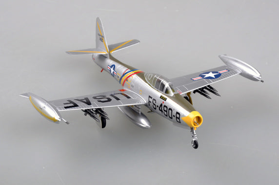 prebuilt 1/72 scale F-84E Thunderjet aircraft model 37105