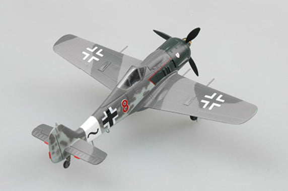 prebuilt 1/72 scale Fw 190 A-8 German fighter model 36364