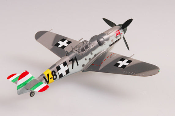 1/72 scale prebuilt Bf 109G-6 fighter aircraft model 37257