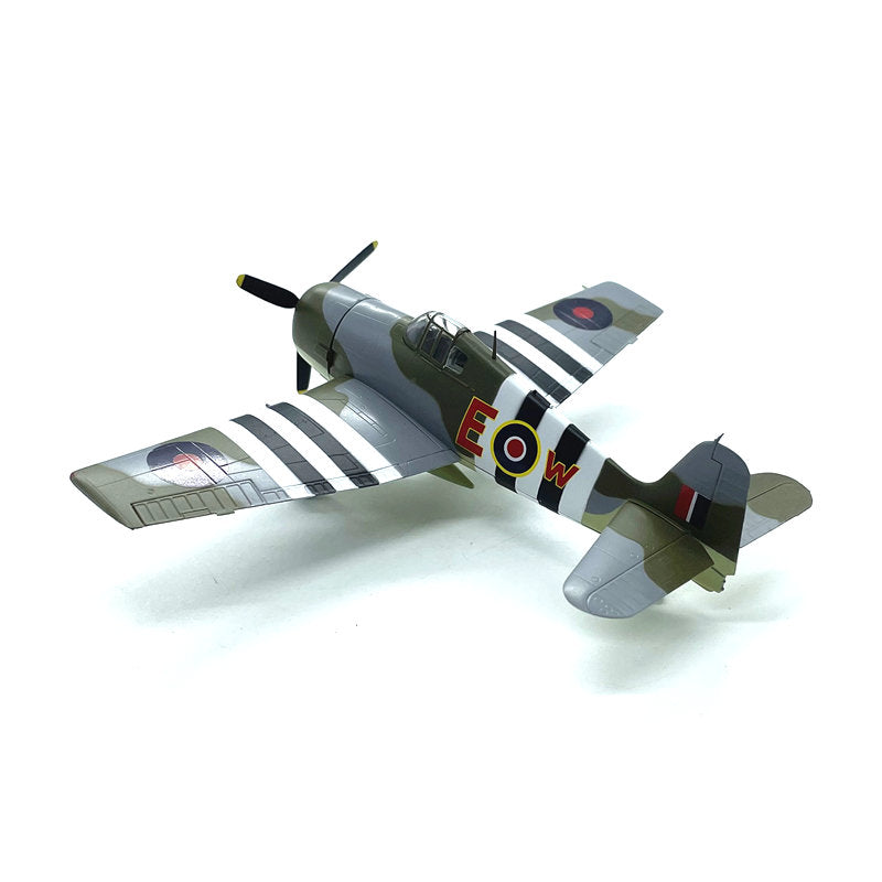 prebuilt 1/72 scale F6F Hellcat aircraft model 37200