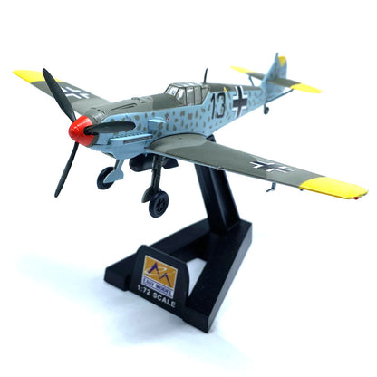 1/72 scale prebuilt Bf 109E-4 fighter collectible aircraft model 37282